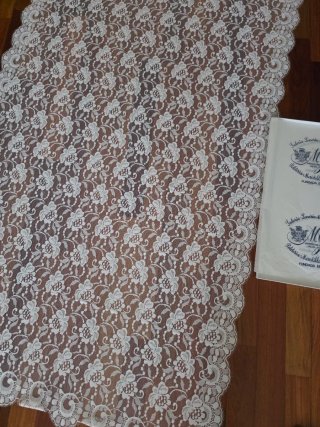 Mantilla encaje blanco 90x2,15