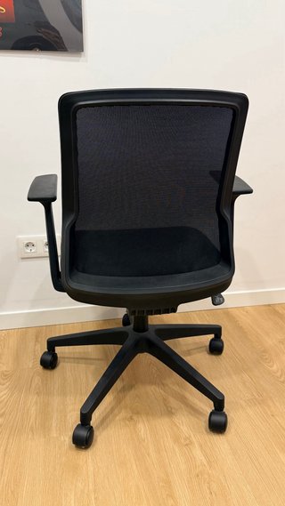 Silla de oficina Kave Home