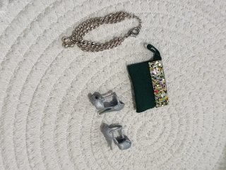 Accesorios Barbie: Zapatos, bolso y cinturón