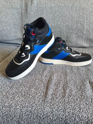 Zapatillas Levi's Negras y Azules