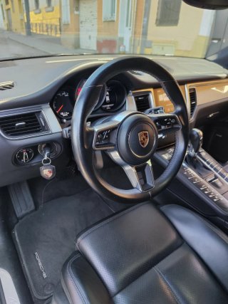 Porsche Macan 2016