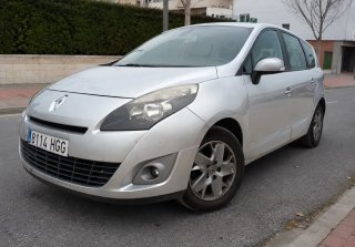 Renault Grand Scenic 2011