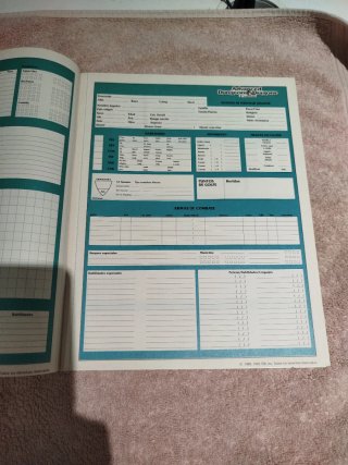 Advanced dungeons & dragons hojas de datos del ...