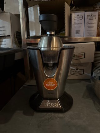 Exprimidor UFESA 600W