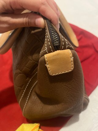 Bolso Carolina Herrera CH Marrón Andy 13