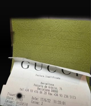 Gorro bucket Gucci GG beige y marrón