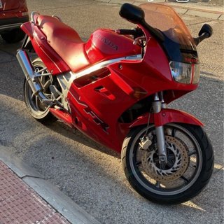 Honda VFR-750 RC36