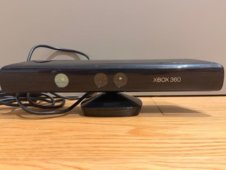 Xbox 360 E + Kinect + 2 Mandos