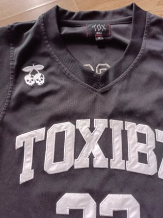 Camiseta TOX 22 Hombre Negra
