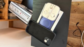 iPhone 12 mini 128GB Nero, auricolari, custodia e 2 proteggi-schermo