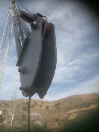 Grúa obra 10m altura sin carnet