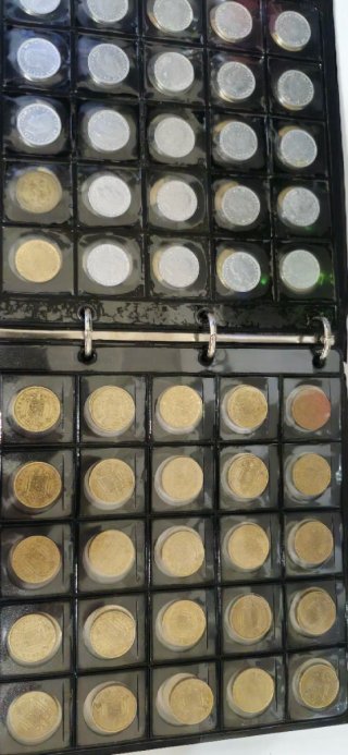 Lote 215 monedas de 1 peseta