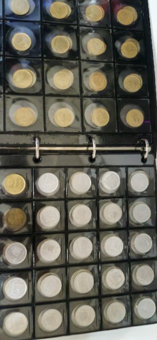Lote 215 monedas de 1 peseta