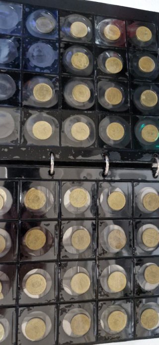 Lote 215 monedas de 1 peseta