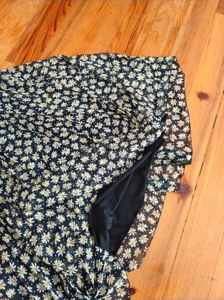 Falda Midi Plisada Flores Margaritas Boho
