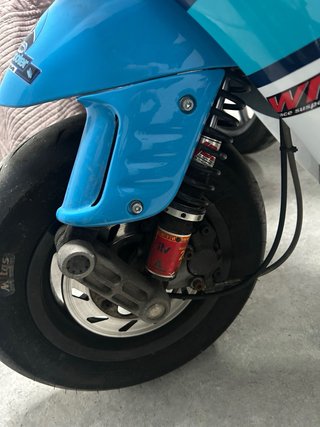Piaggio Zip Scooter Azul y Blanco