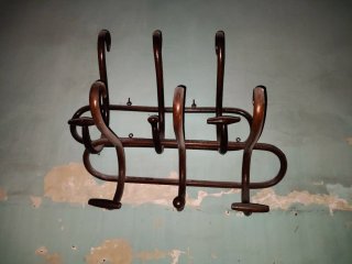 Lote 3 perchas madera antiguas.