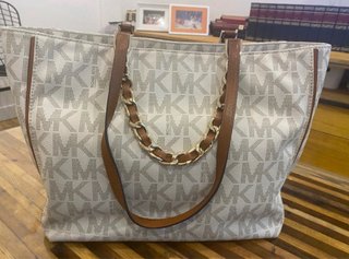 Bolso Michael Kors Beige Logo Cadena
