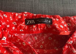 Falda pantalón Zara floral roja Talla S