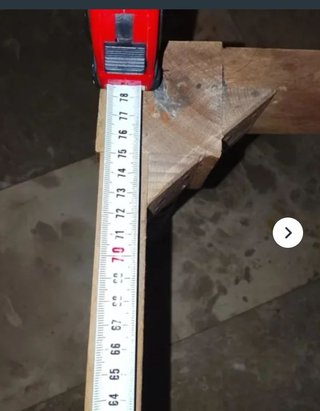 Estructura mesa madera tallada