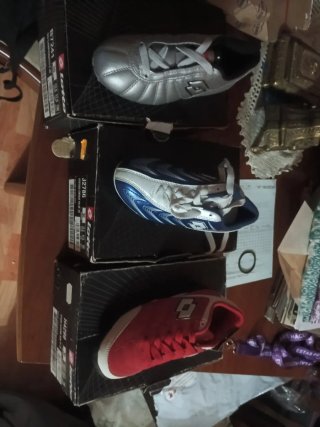 Botas Fútbol y Sala Lotto Talla 30