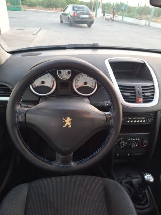 Peugeot 207 2010