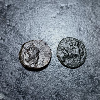 2 Monete. Vedi descrizione accurata.