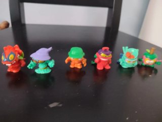 Lote 6 Figuras SuperZings