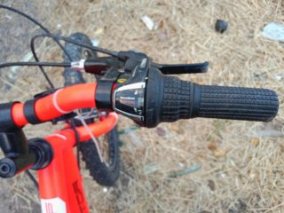 Bicicleta infantil naranja