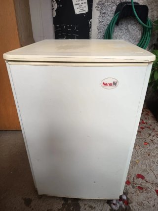 Congelatore piccolo bianco