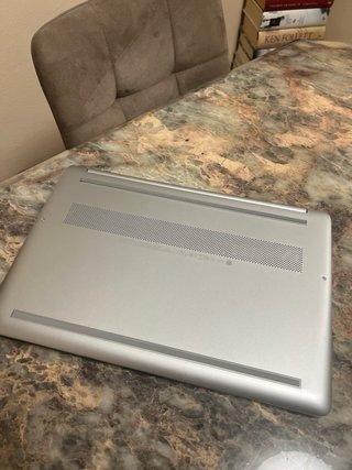 PORTATIL HP TOTALMENTE NUEVO - SIN USAR