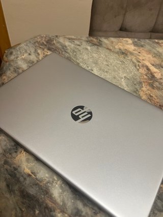 PORTATIL HP TOTALMENTE NUEVO - SIN USAR
