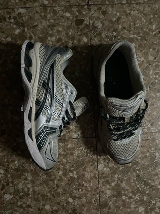 Asics Gel Kayano Plata/Blanco