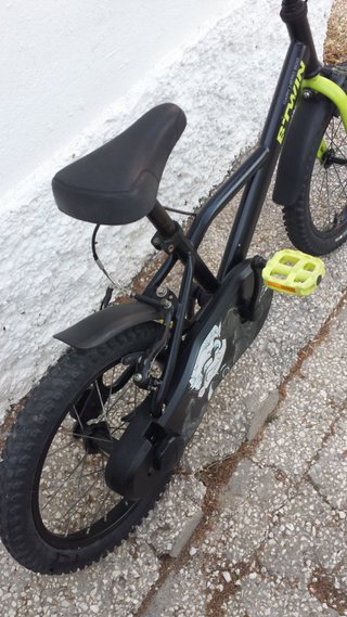 Bicicleta infantil Btwin dark hero 500