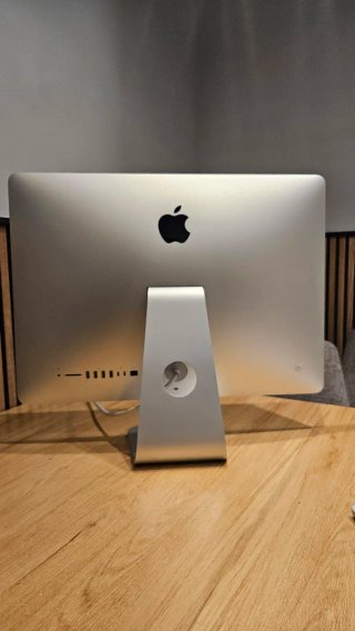iMac 21" 1TB 8GB