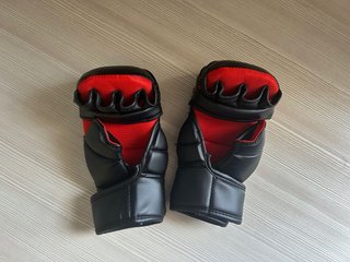 Guantillas MMA y Boxeo Decathlon Outshock