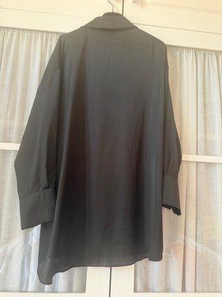 Blusa satinada oversize Zara Talla única