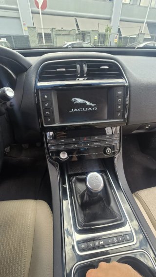 Jaguar XE 2017
