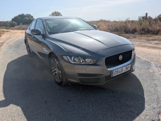 Jaguar XE 180CV   + Garantía mecanica y seguro