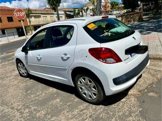 Peugeot 207 2014