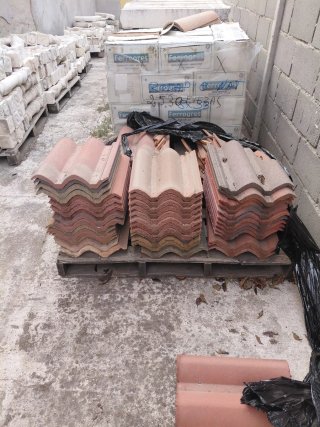 Lote de 60 tejas de hormigón color rojo