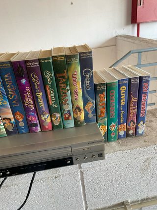 Reproductor VHS LG + 20 Películas Disney