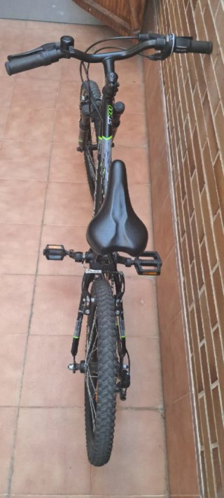 Bicicleta Rockrider ST500 (6-9 años)