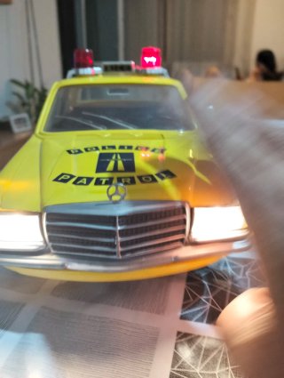 Coche Policía Juguete Rico