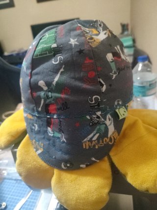 Gorra de soldador con estampado de fútbol