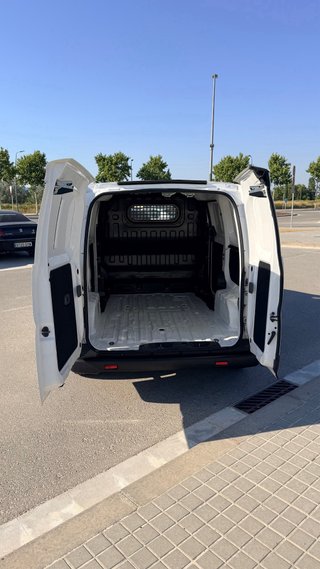 Nissan E-NV200 2015