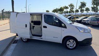 Nissan E-NV200 2015