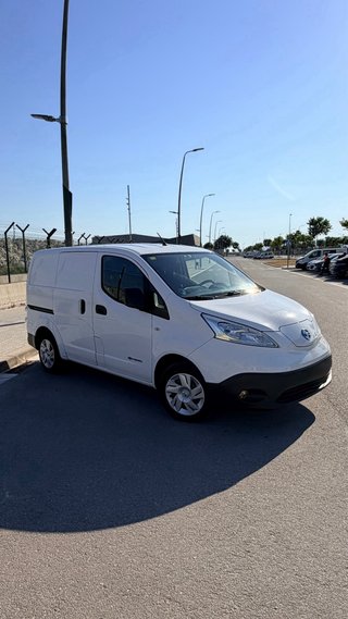 Nissan E-NV200 2015