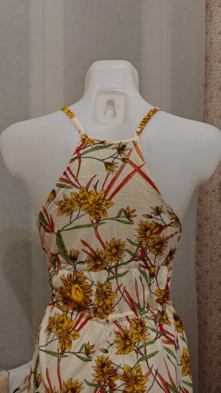Mono corto floral blanco y multicolor