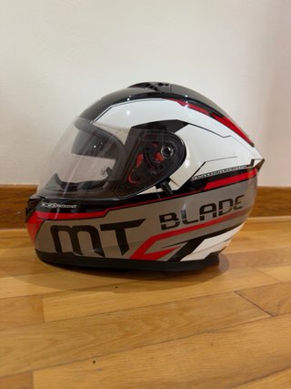 Casco de moto MT Blade infantil